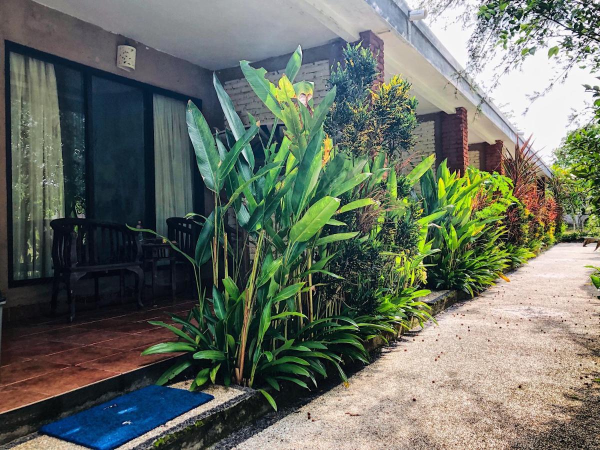 Balangan Garden Bungalow Pecatu Buitenkant foto
